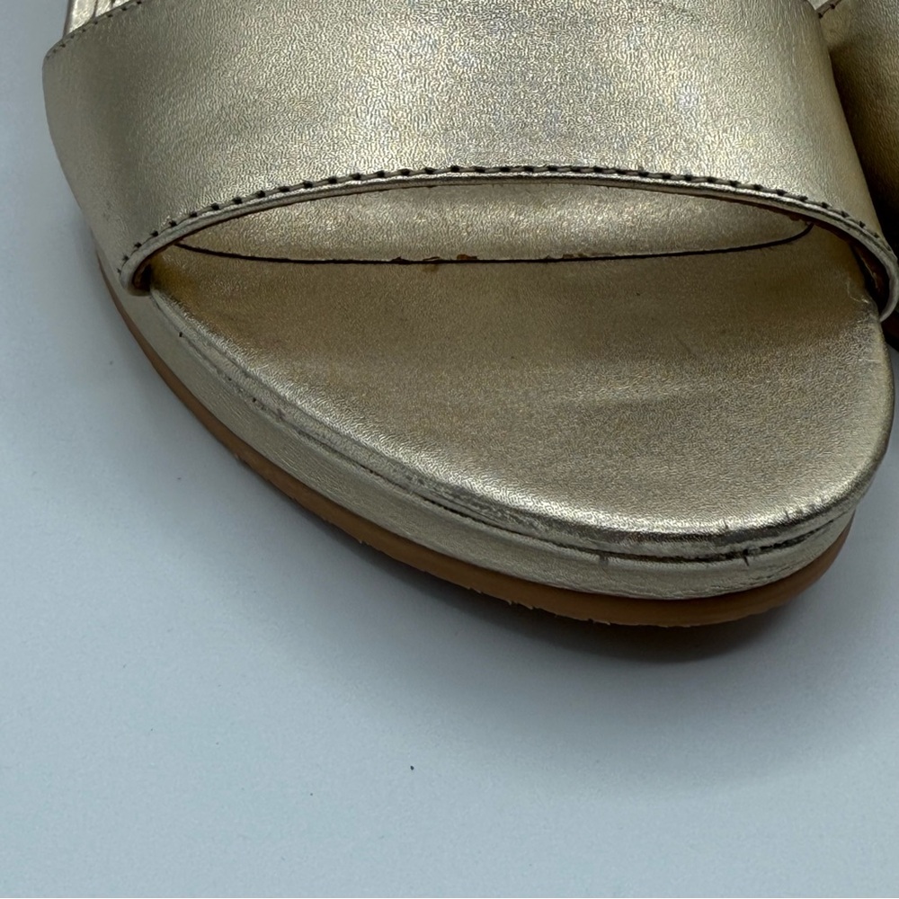 Lilly Pulitzer "Bridgette" Metallic Gold / Cork Wedge
Sandals in Size 10M - Picture 13 of 16